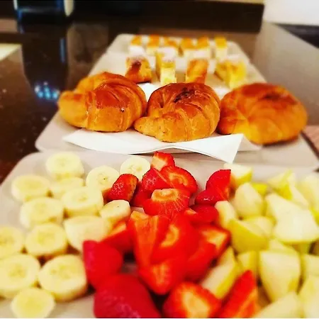 Alojamento de Acomodação e Pequeno-almoço B&B Alassio
