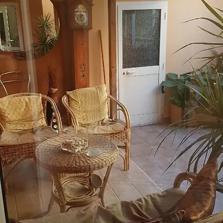 Alojamento de Acomodação e Pequeno-almoço B&B Alassio